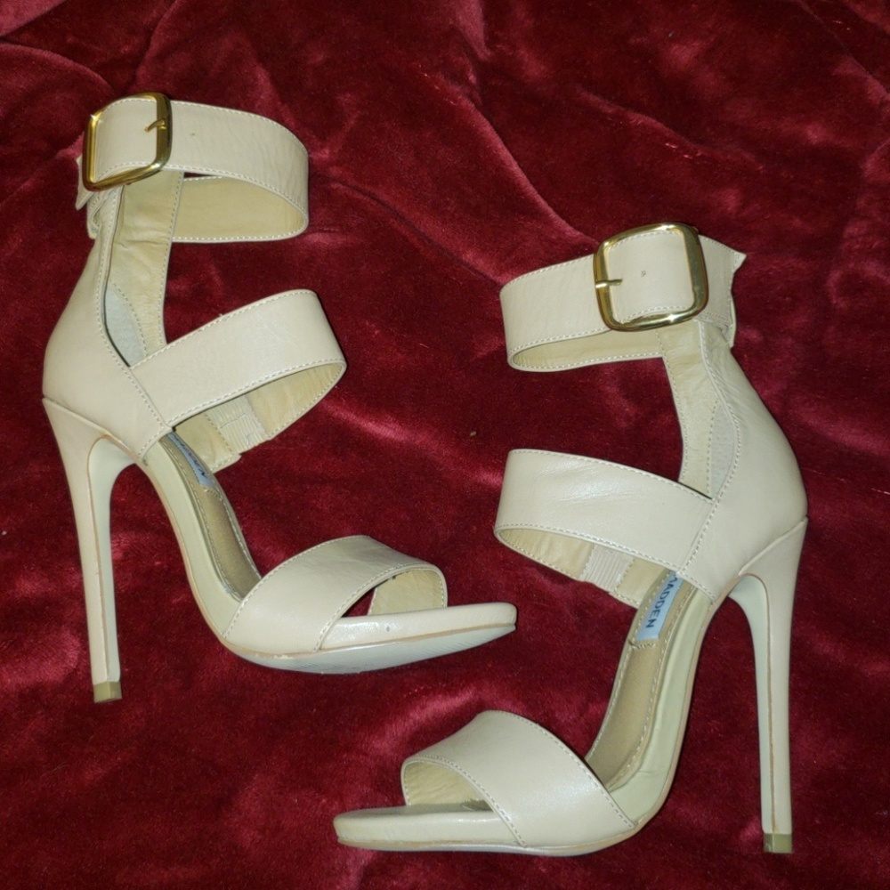 BRAND NEW, Steve Madden "Mysterri" strappy heels